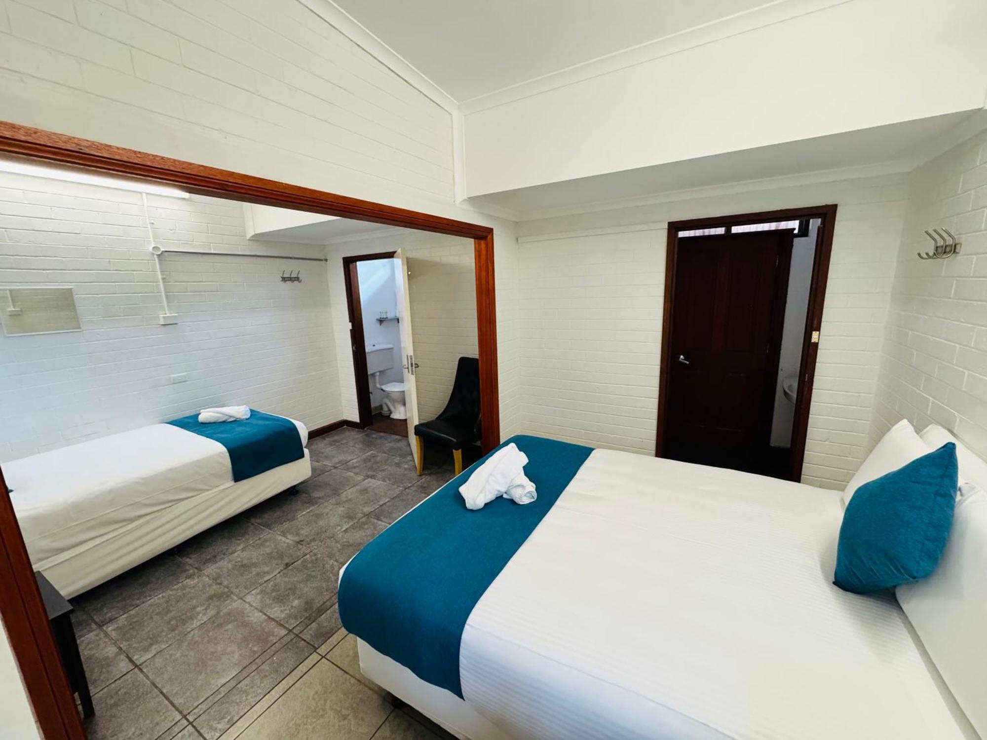 A Railway Lodge Taree Bilik gambar